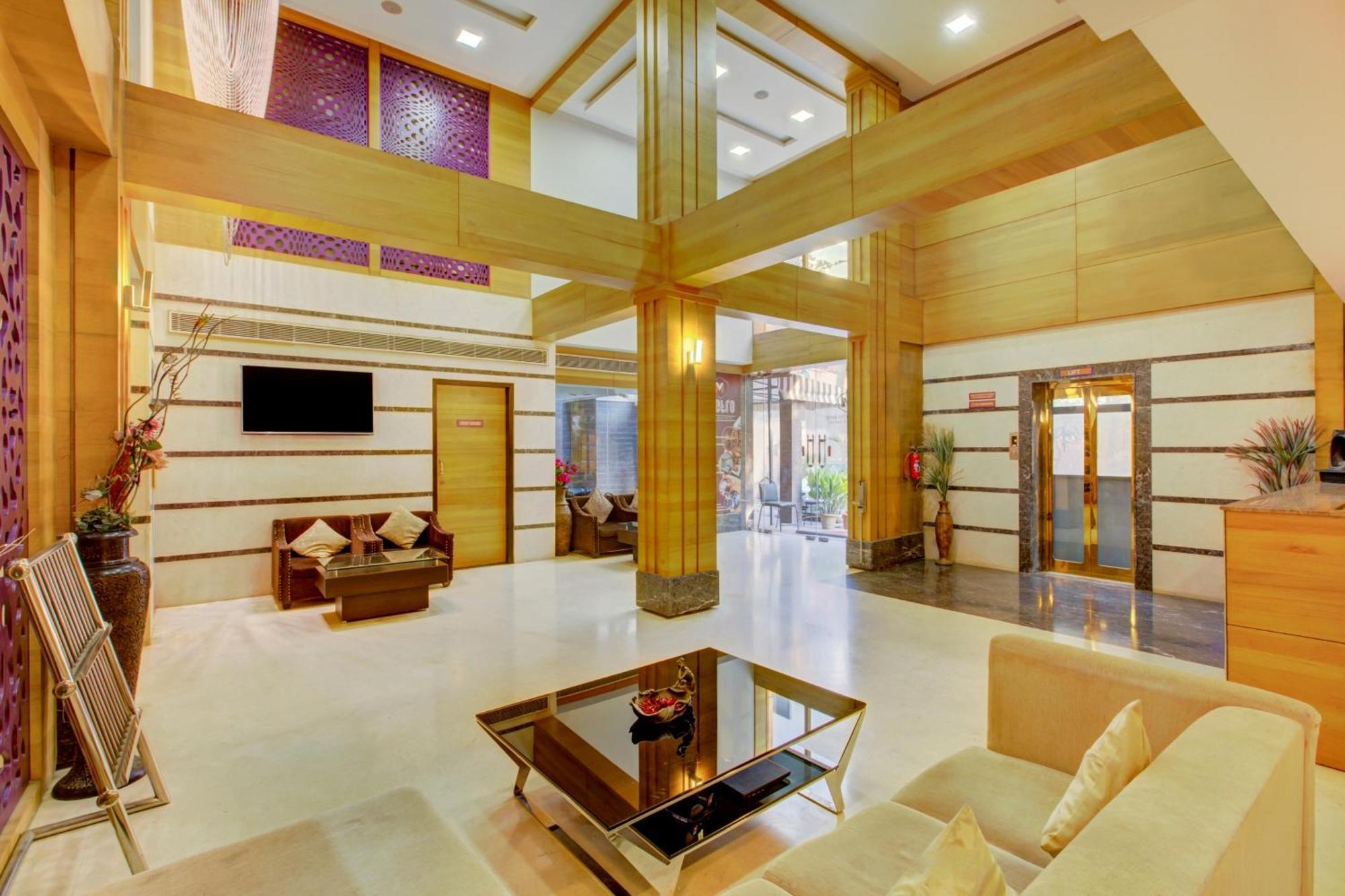 Super Townhouse Oak Jvh Hotel Bangalore Exteriör bild