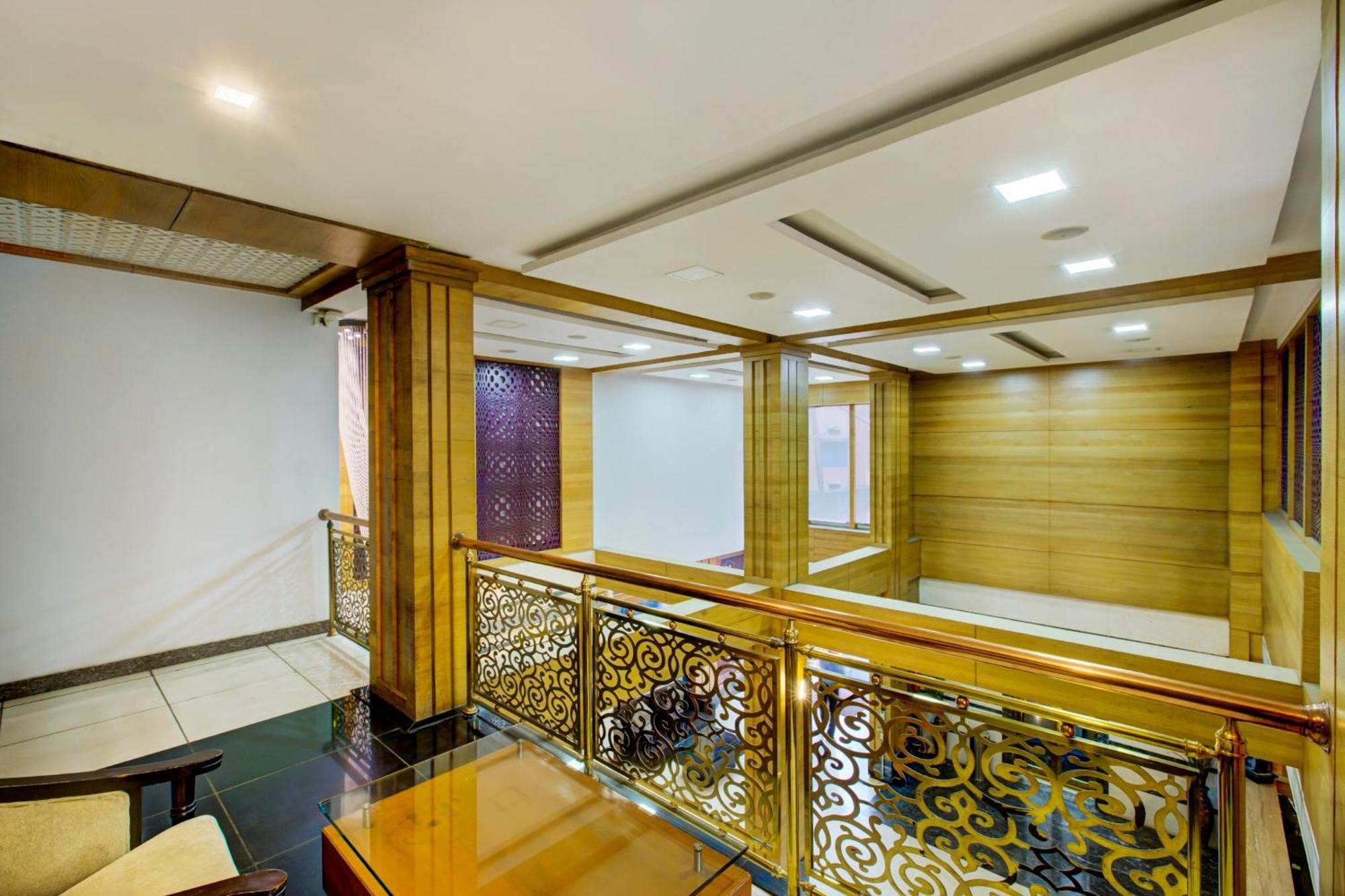 Super Townhouse Oak Jvh Hotel Bangalore Exteriör bild