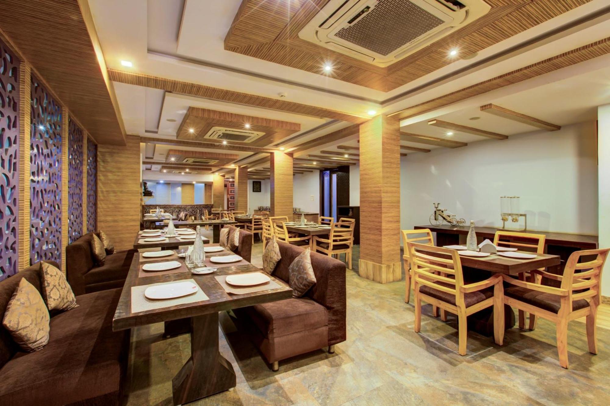 Super Townhouse Oak Jvh Hotel Bangalore Exteriör bild