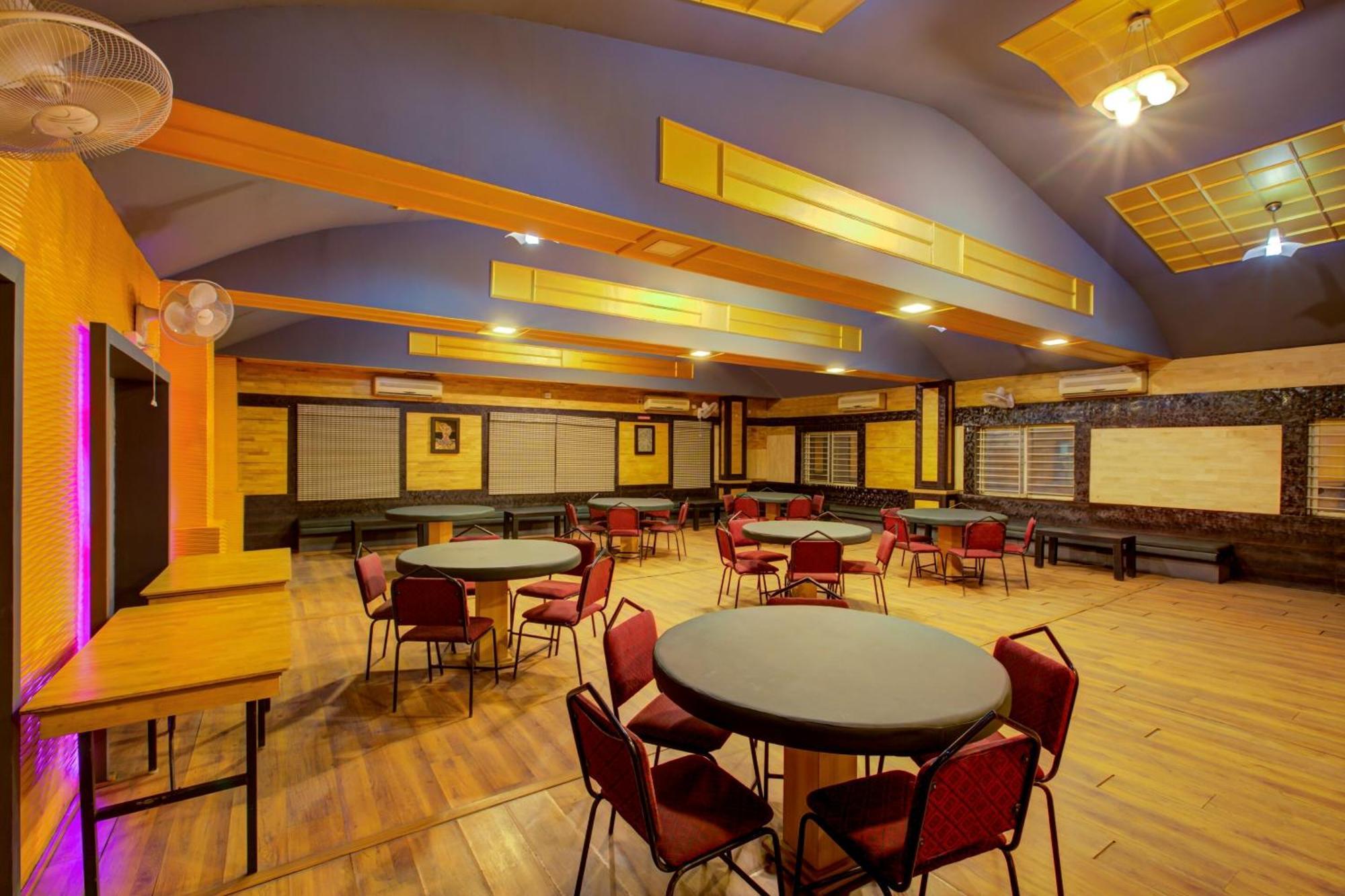 Super Townhouse Oak Jvh Hotel Bangalore Exteriör bild